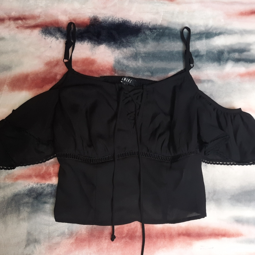 Off Shoulder Crop - Picture 3 of 4